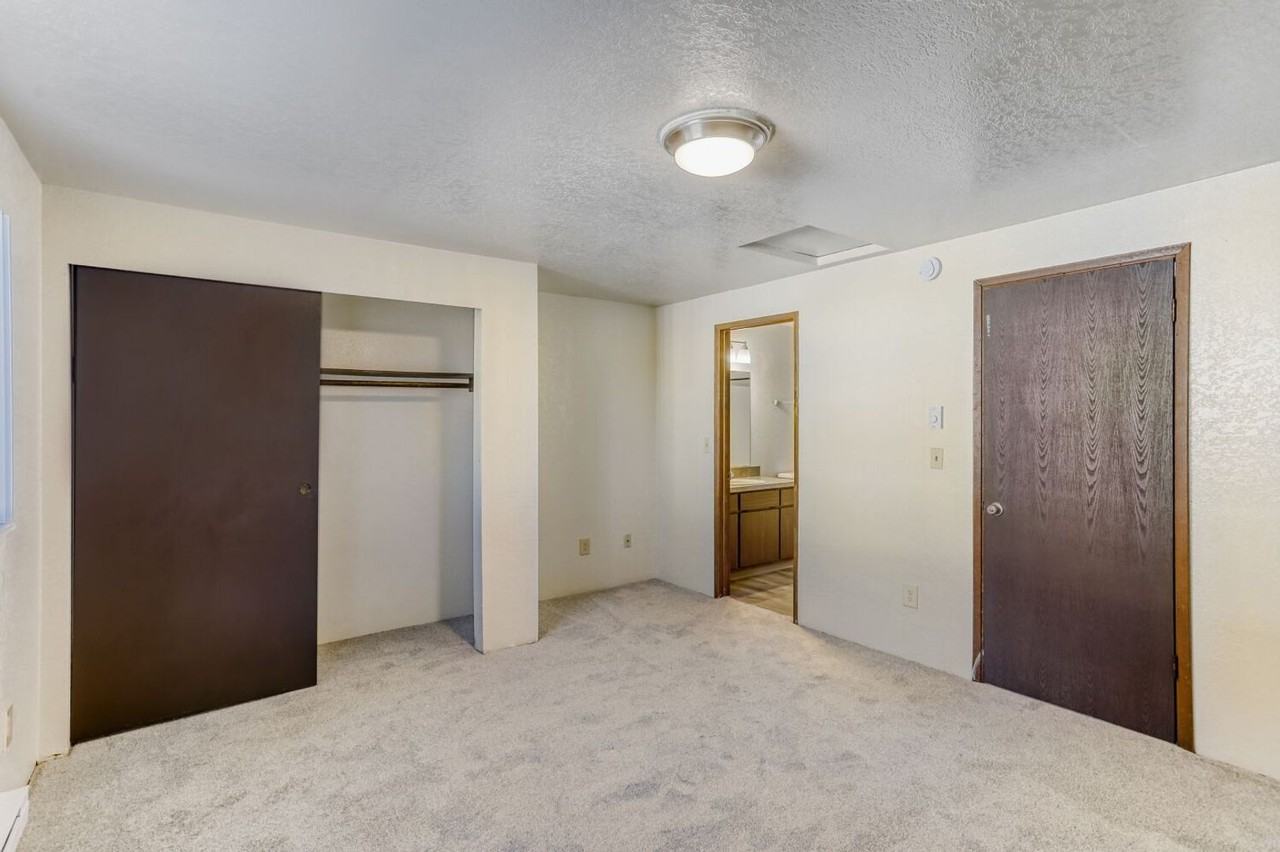 6911 Rainier Dr #2 - Photo 7 of 11