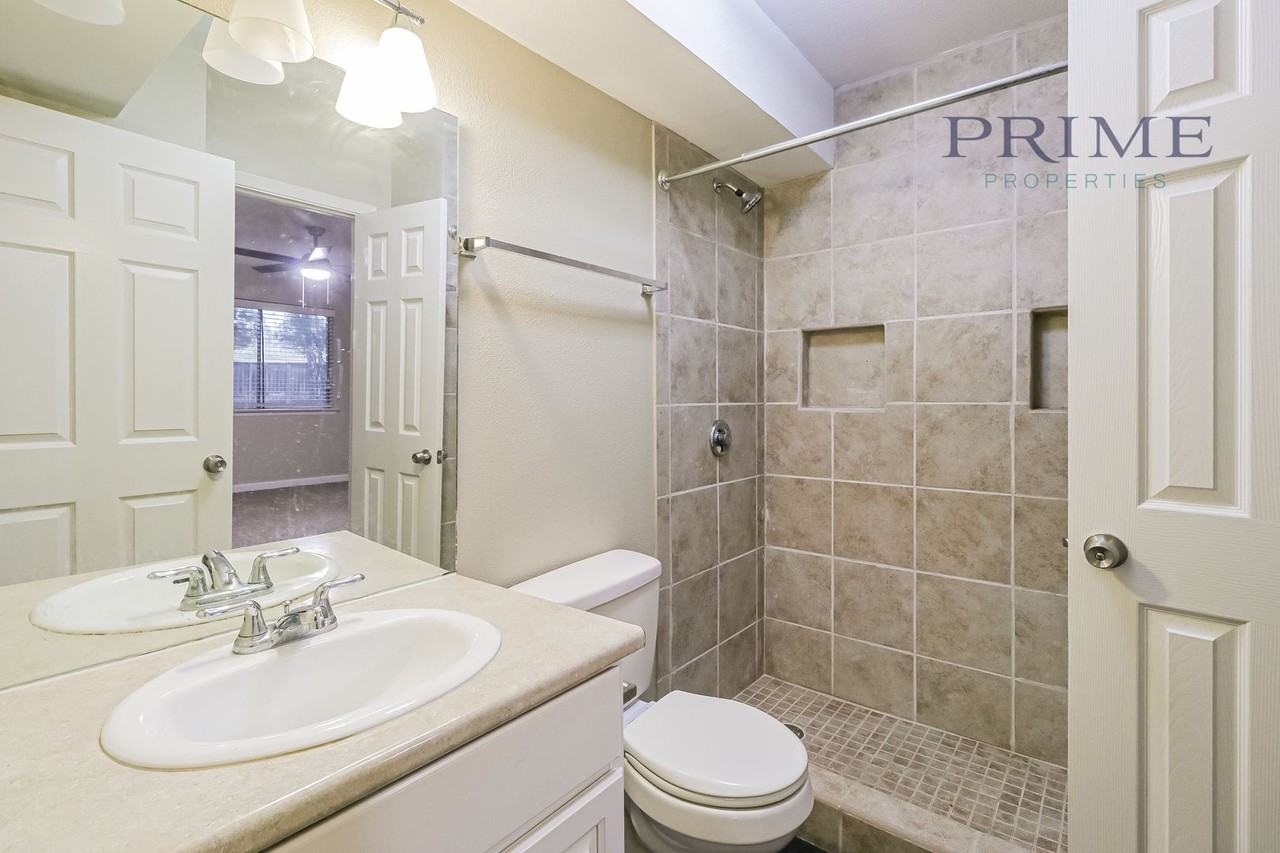 7267 Coronado Cir - Photo 3 of 17