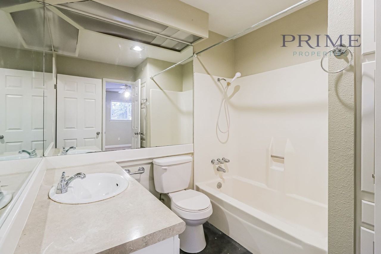 7267 Coronado Cir - Photo 5 of 17