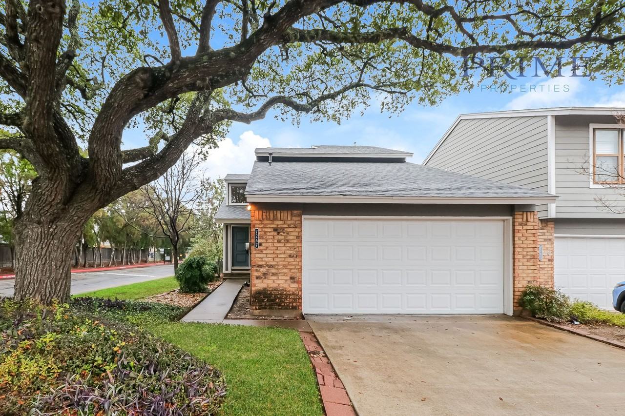 7267 Coronado Cir - Photo 6 of 17