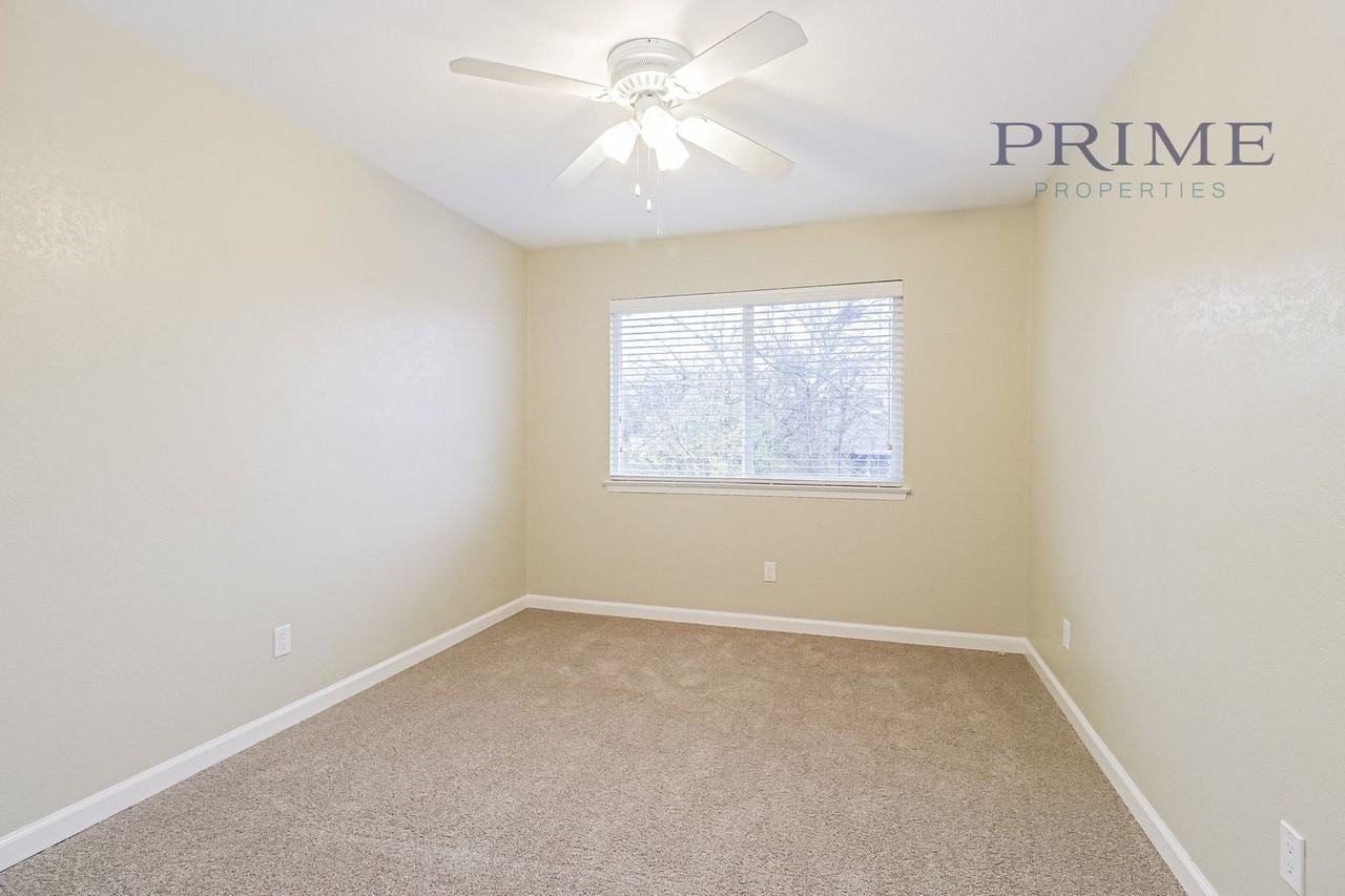 7267 Coronado Cir - Photo 7 of 17