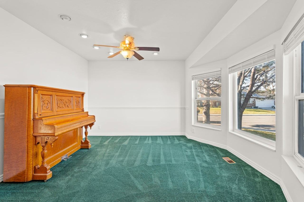 1727 W 860 S - Photo 6 of 50