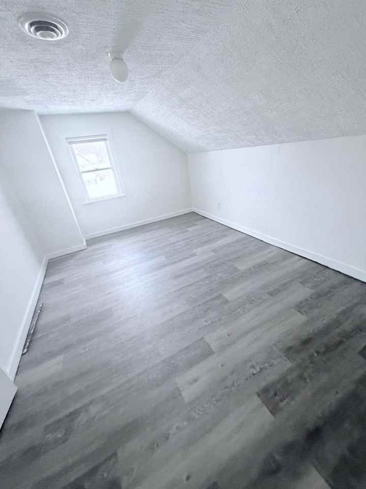 4004 Storer Ave - Photo 6 of 17