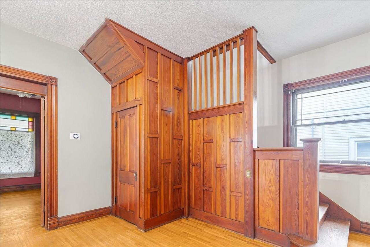 411 N College Ave - Photo 5 of 23