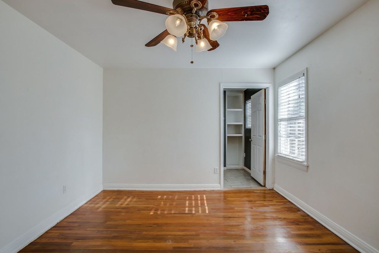 3306 29th St - Photo 2 of 16