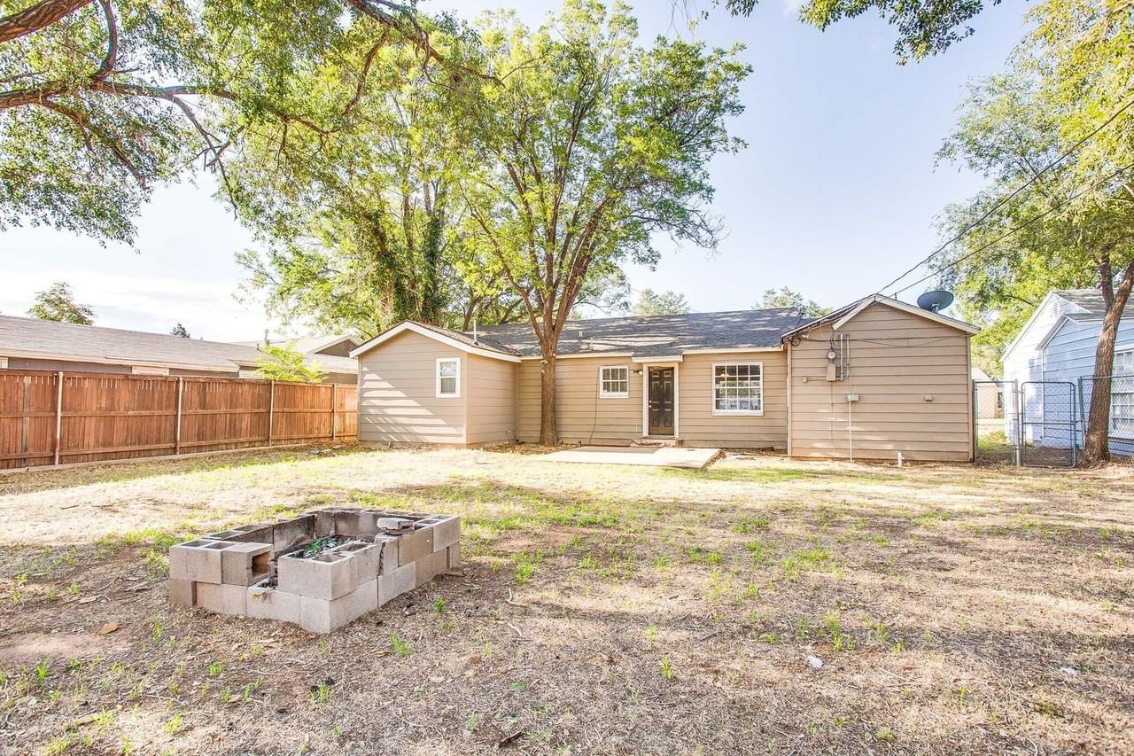 3306 29th St - Photo 5 of 16