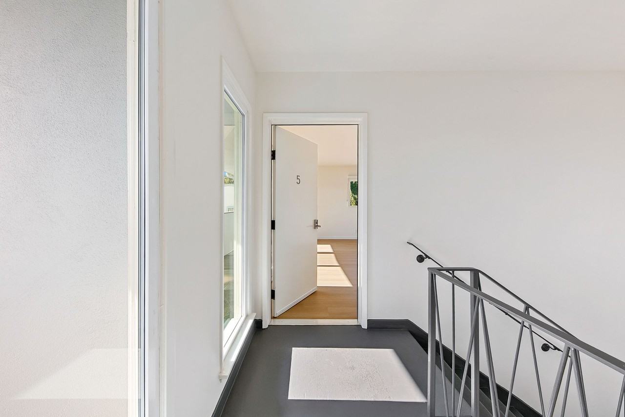 Empire at San Vicente - Photo 4 of 50