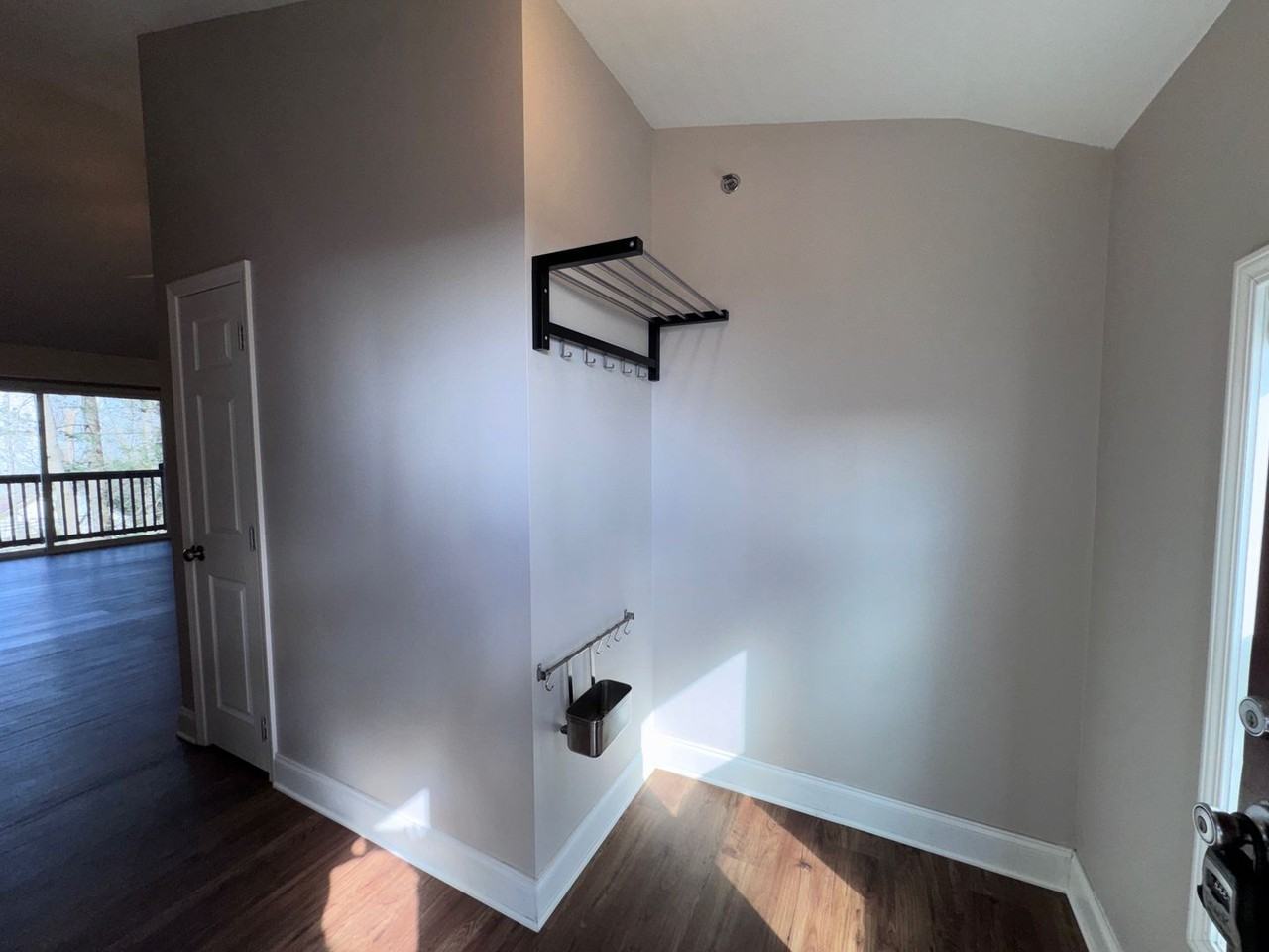 414 Windswept Dr - Photo 4 of 38