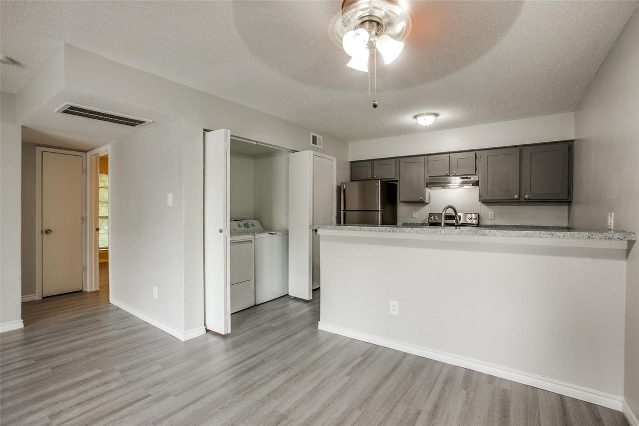 Park Place Apartments - Photo 4 of 20