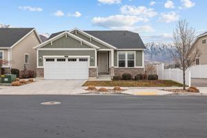 featured image of 298 N Old Farm Ln