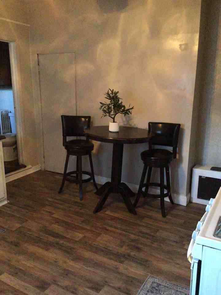 520 Woodvale Ave - Photo 3 of 20