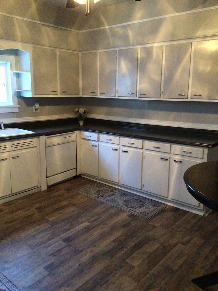 520 Woodvale Ave - Photo 7 of 20