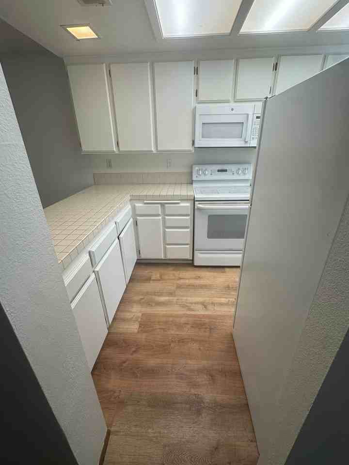 522 Via De La Valle #G - Photo 4 of 26