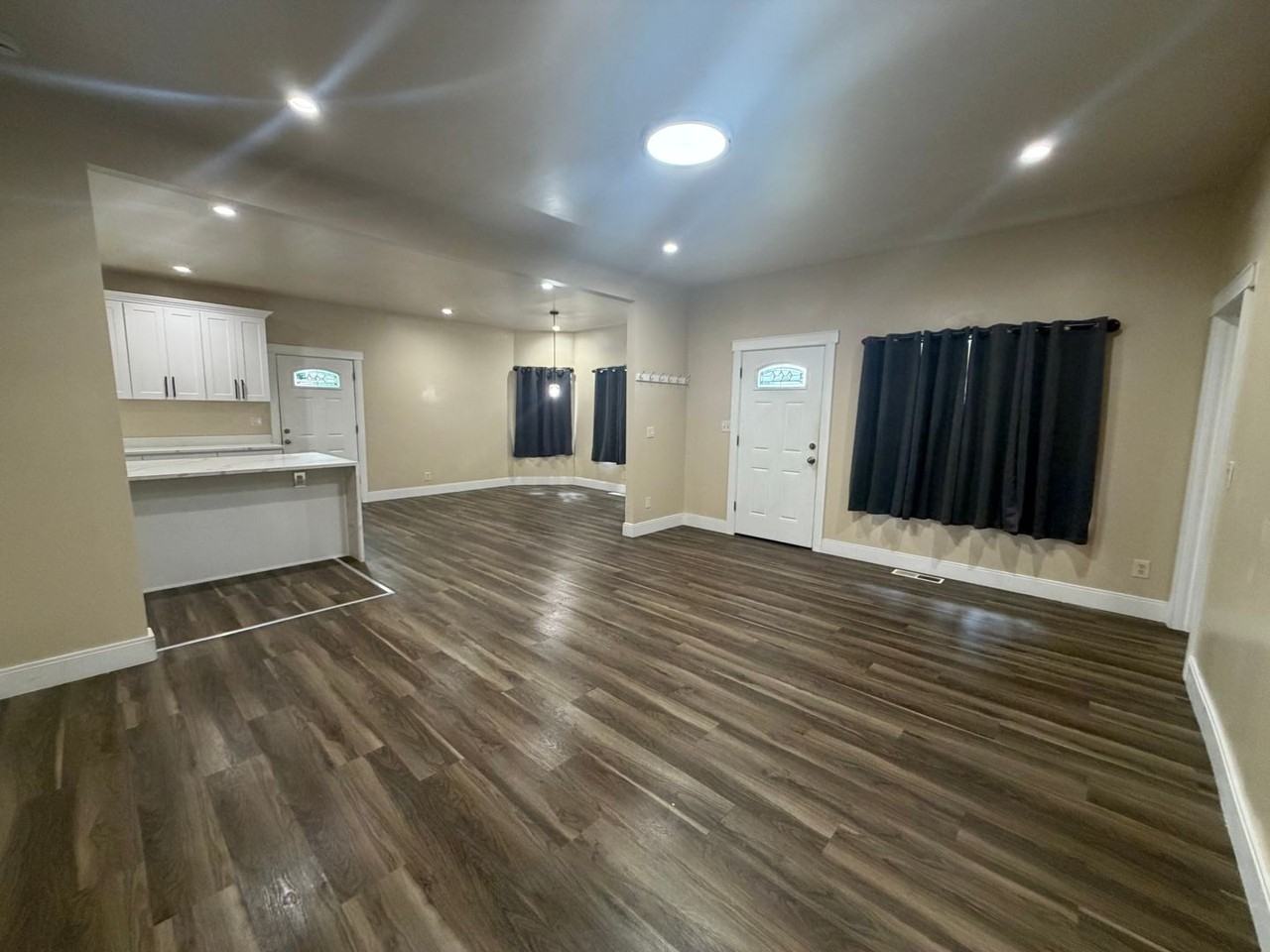 3711 N Huson St - Photo 4 of 22