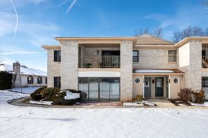 featured image of 2735 Rolling Green Pl