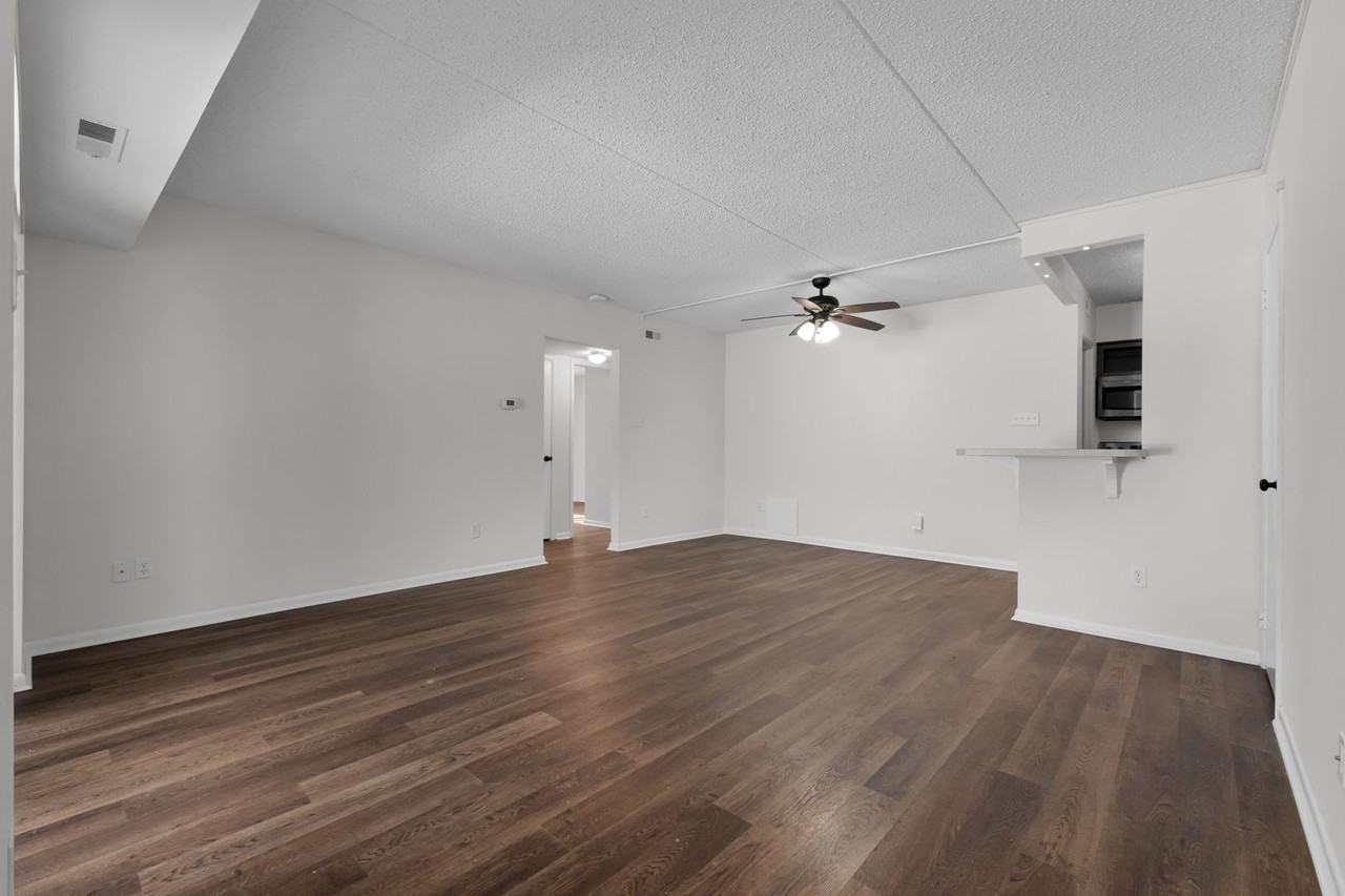 2735 Rolling Green Pl - Photo 5 of 18