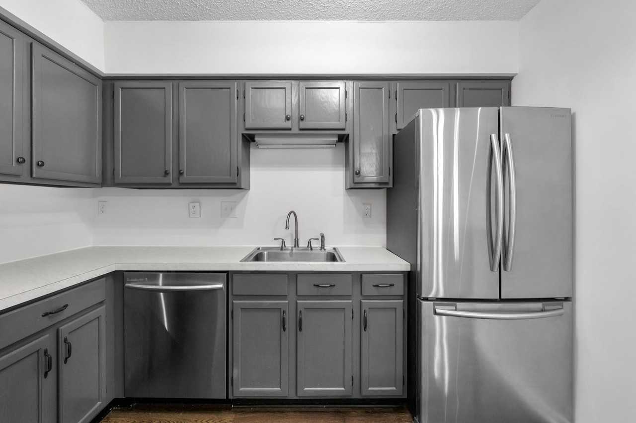 2735 Rolling Green Pl - Photo 7 of 18