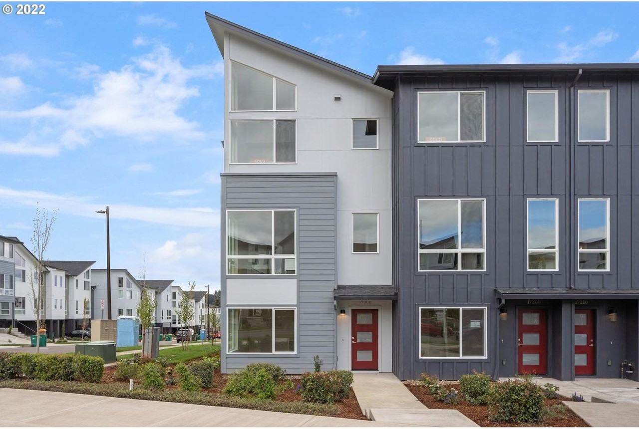 17200 Sw Goldcrest Ln