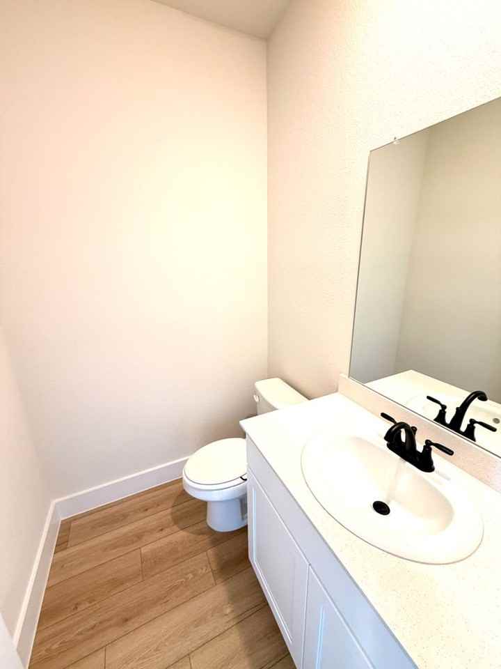 2900 Woodbrook Dr - Photo 4 of 18