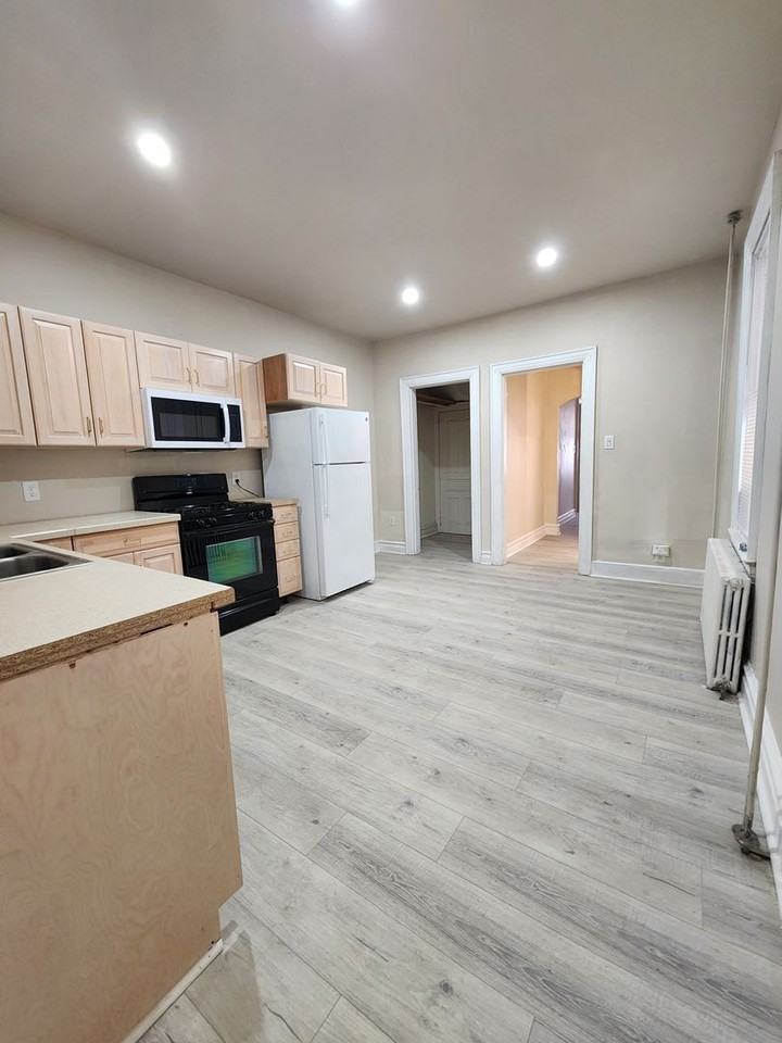 330 W. PHILADELPHIA STREET - Photo 3 of 21