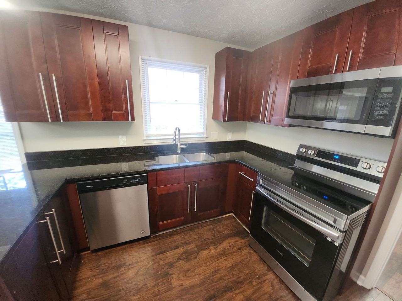 2337 Pebble Rock E - Photo 3 of 20