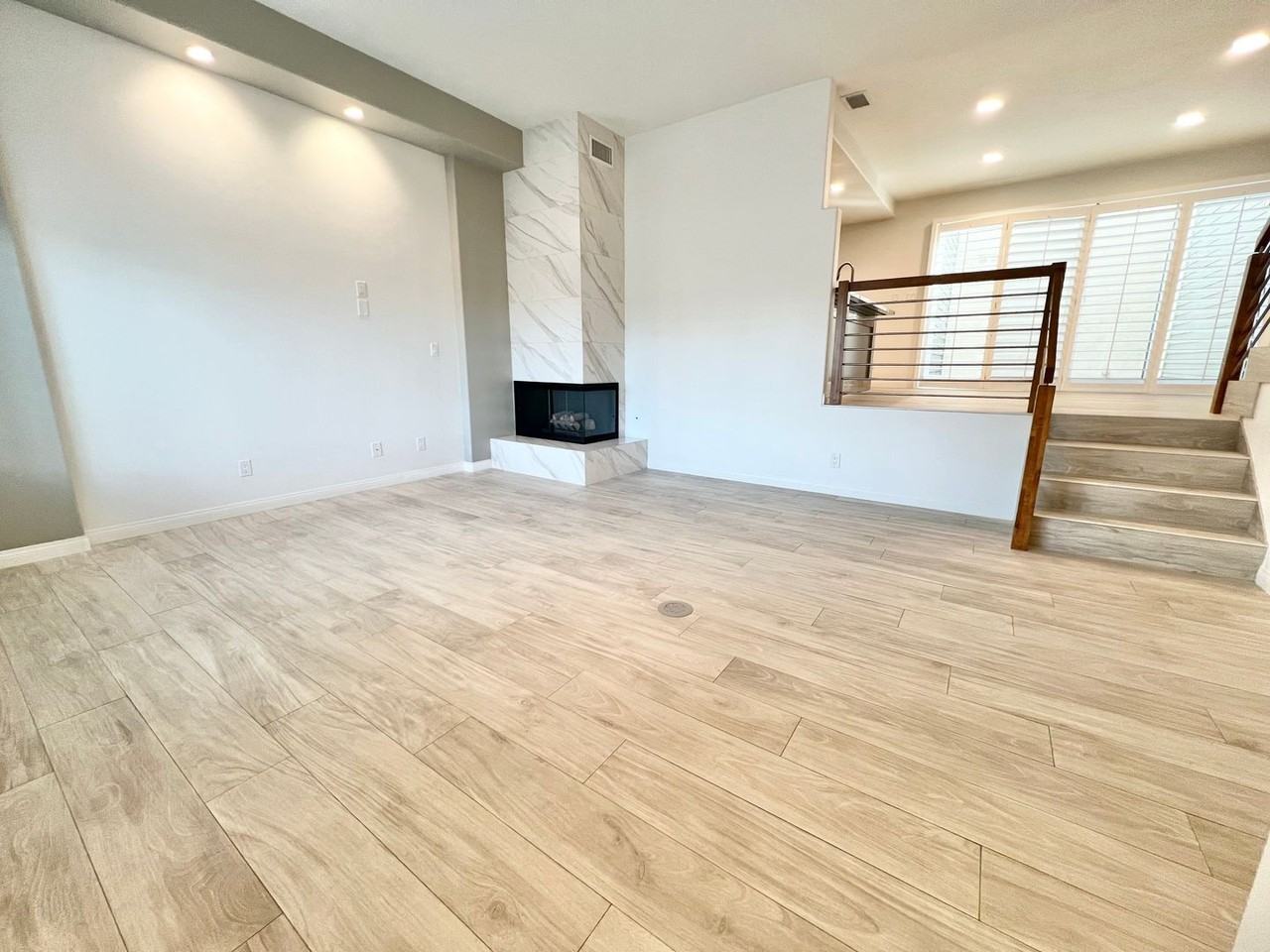 1501 Artesia Blvd - Photo 2 of 22