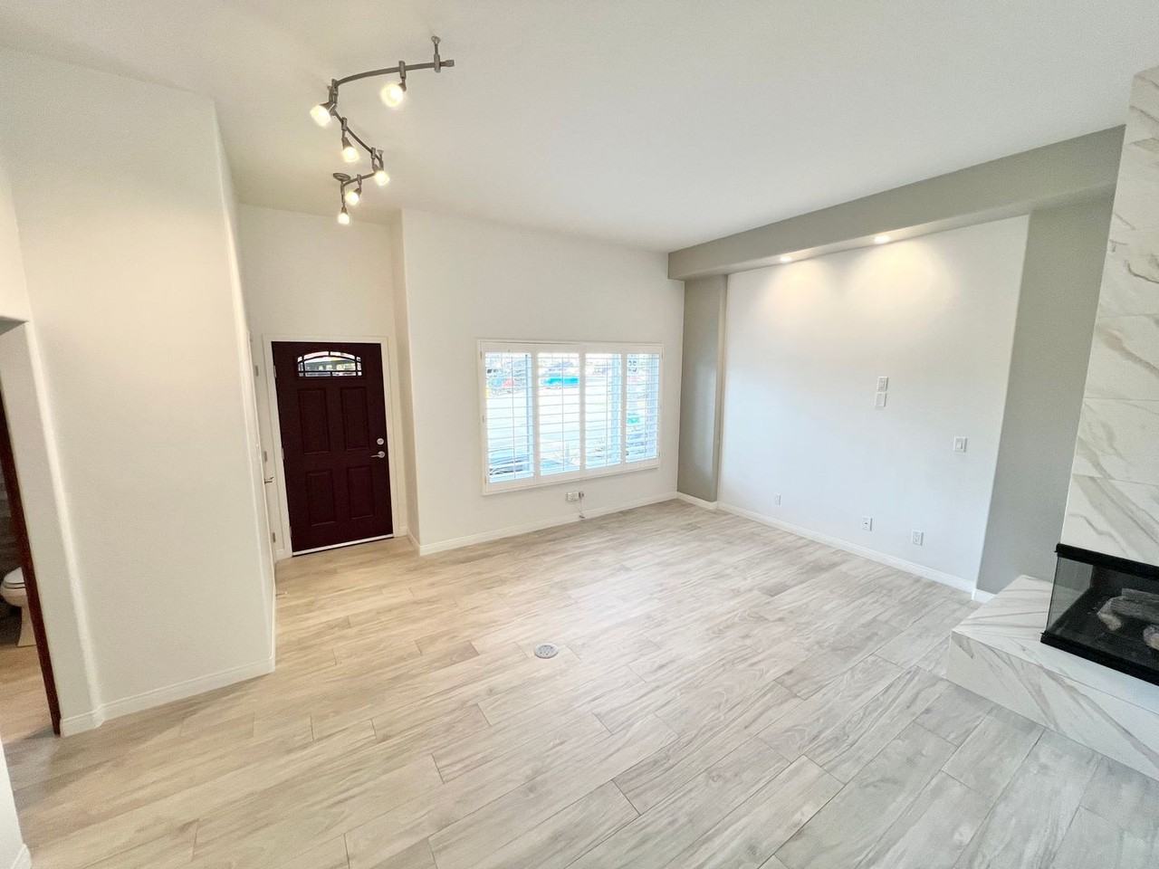 1501 Artesia Blvd - Photo 3 of 22