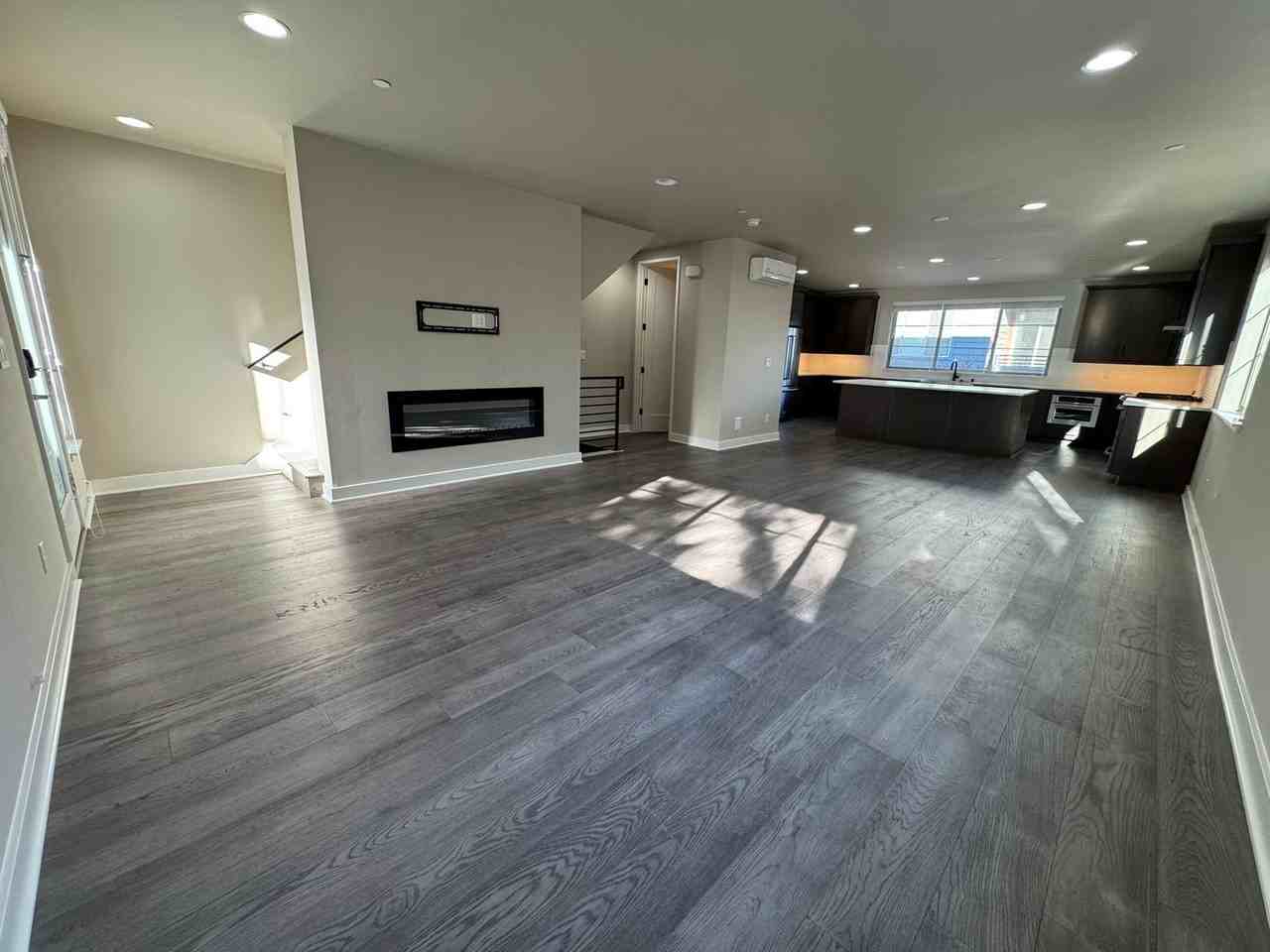 11403 117th Ln Ne #6 - Photo 6 of 22