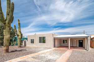 featured image of 1017 E West Circle Dr