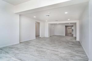 featured image of 1017 E West Circle Dr