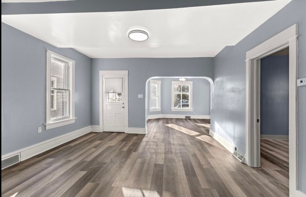 2912 Wright Ave - Photo 7 of 32