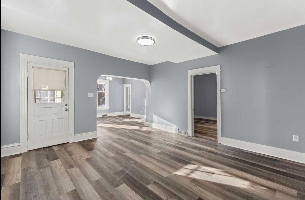 2912 Wright Ave - Photo 6 of 31