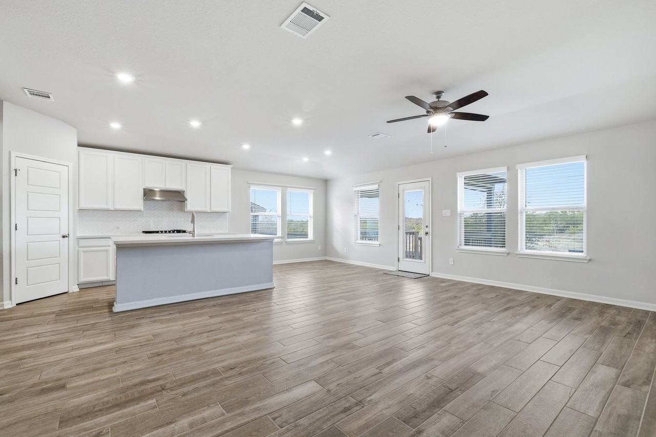 13007 Louberg Vly - Photo 7 of 33