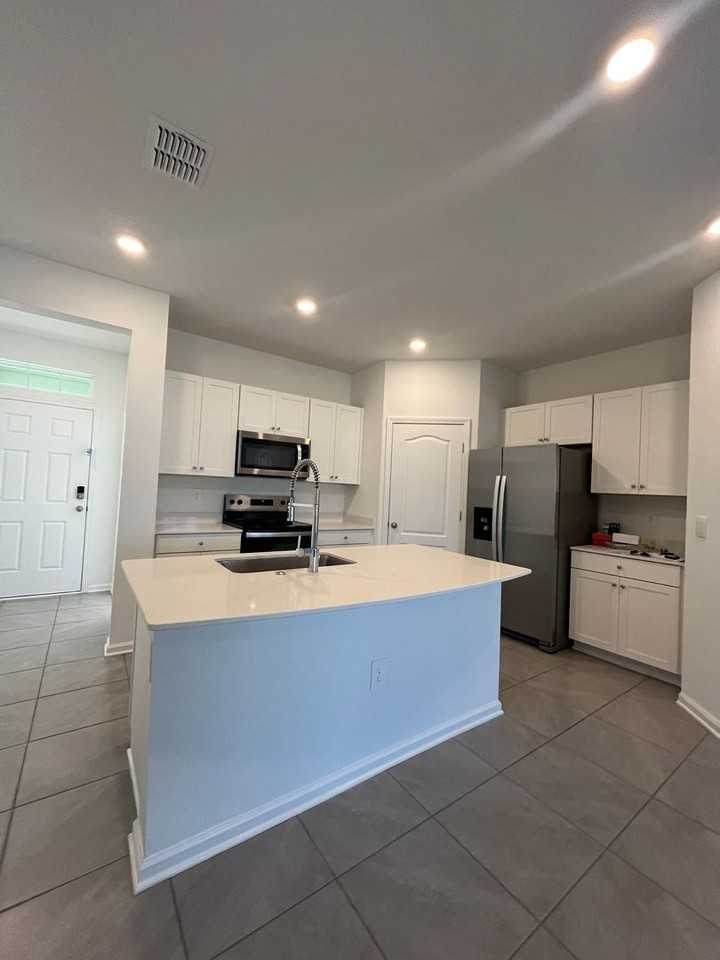 288 Redbud Rd - Photo 6 of 29