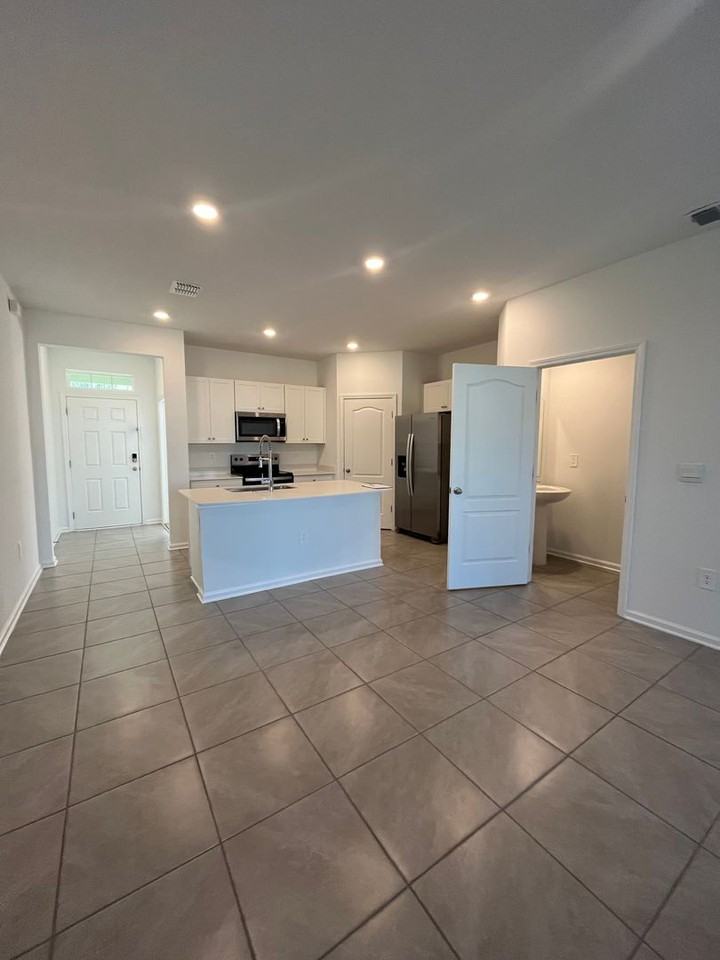 288 Redbud Rd - Photo 7 of 29