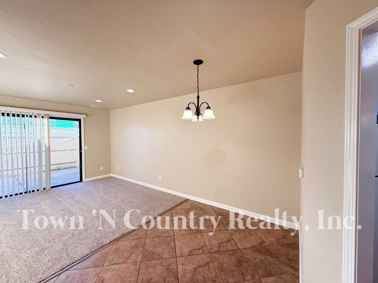 100 W Rossi St #1 - Photo 3 of 20