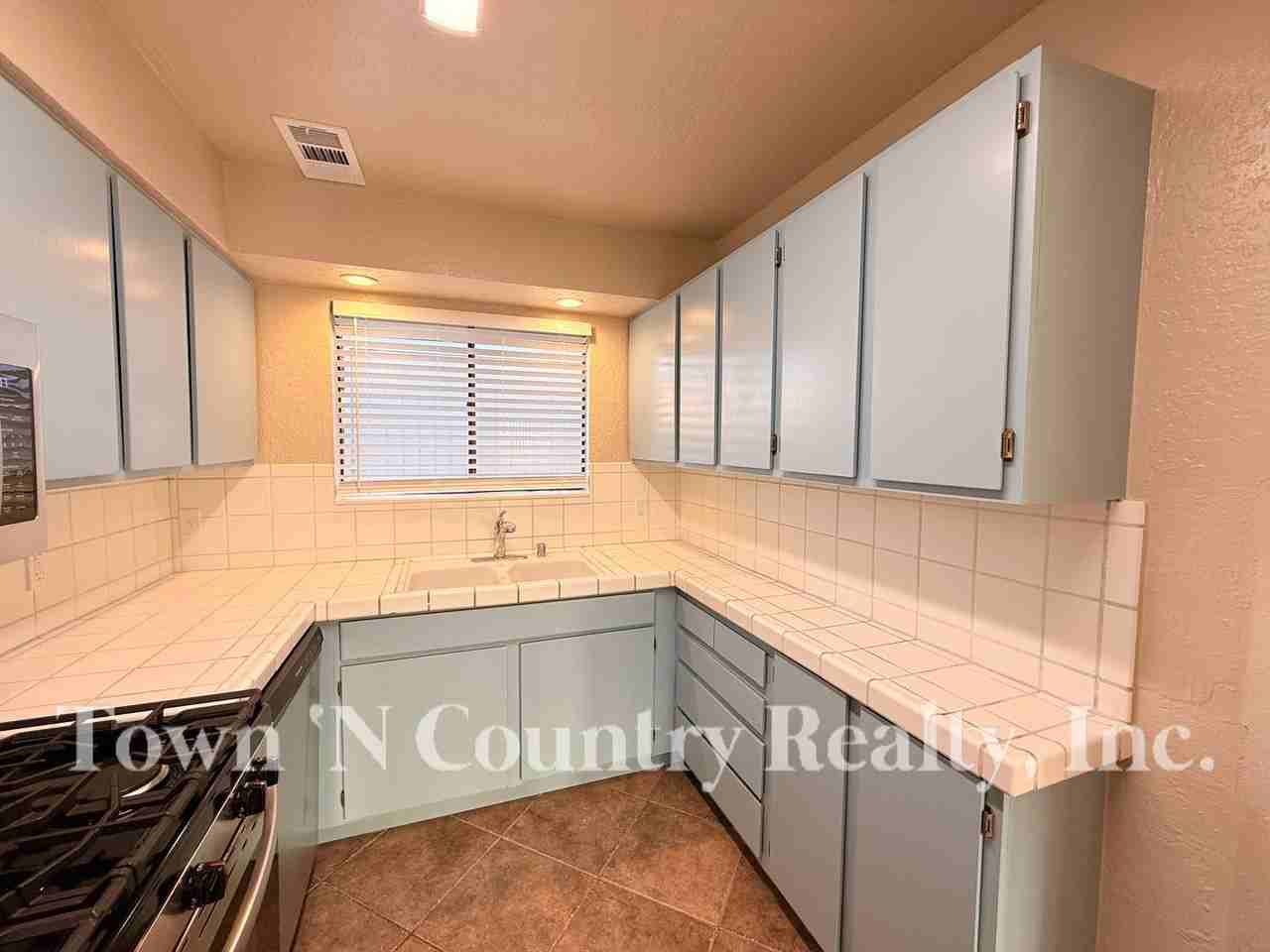 100 W Rossi St #1 - Photo 7 of 20