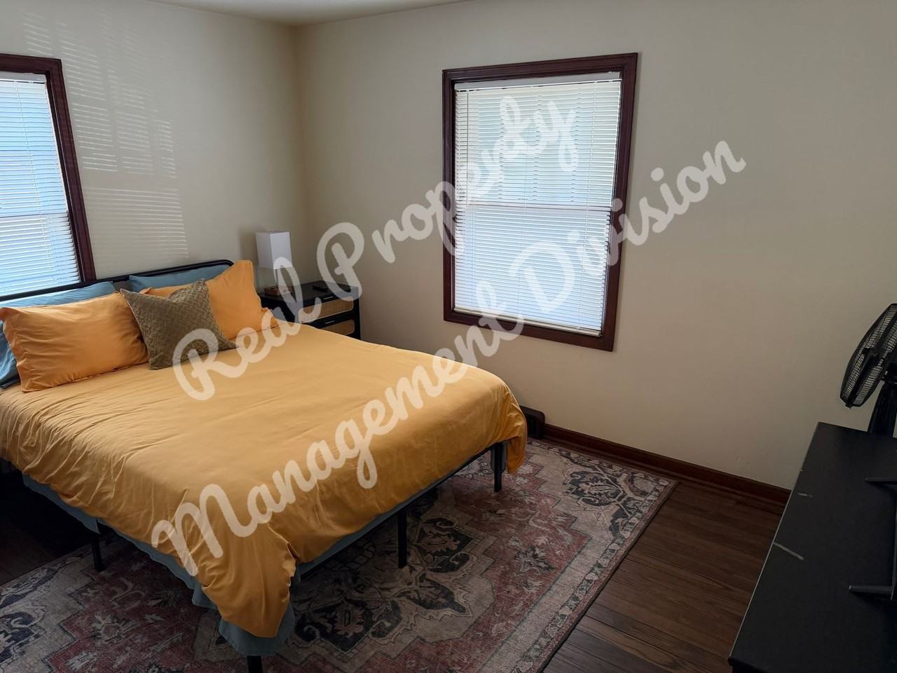 3015 S Thayer St - Photo 7 of 12