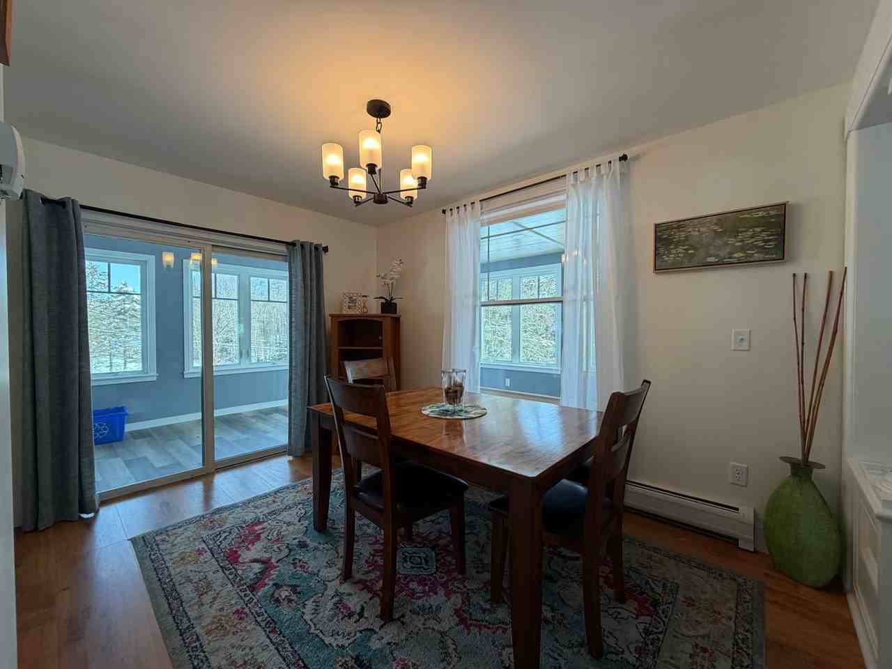 155 Eastview Dr - Photo 6 of 24