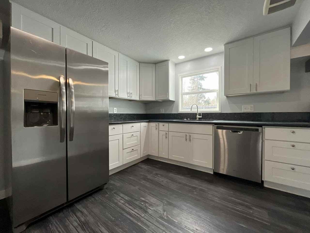 11132 Ne Morris St - Photo 6 of 44