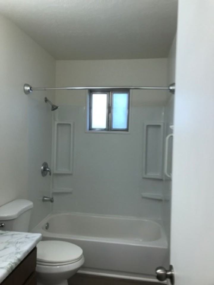 276 Filer Ave - Photo 3 of 6