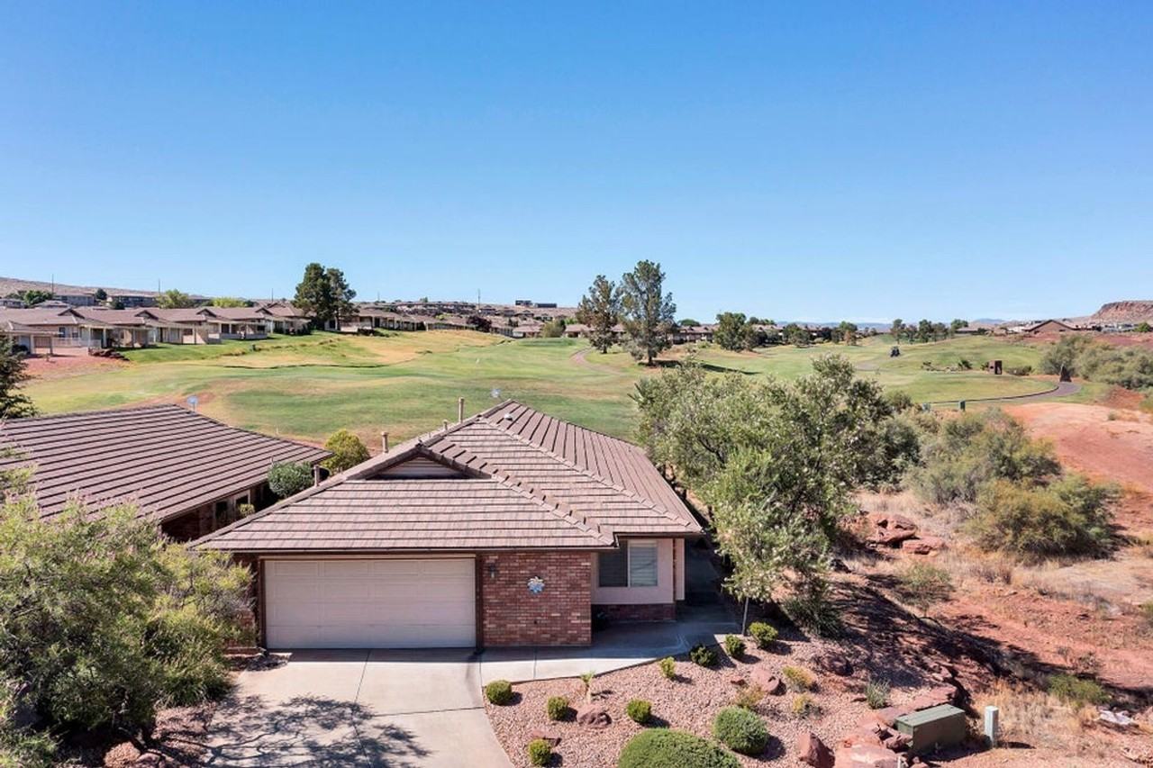 767 Uxbridge Dr - Photo 2 of 50