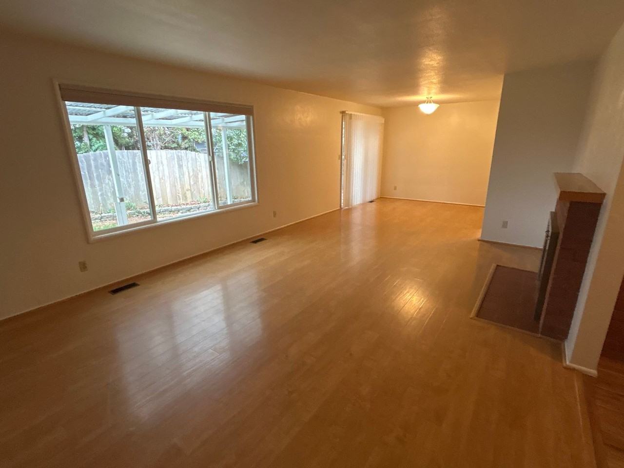 400 Nw Ponderosa Ave - Photo 3 of 33