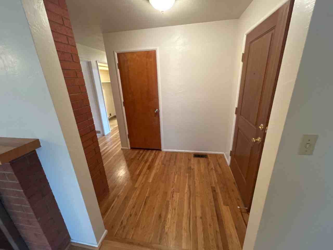 400 Nw Ponderosa Ave - Photo 2 of 33