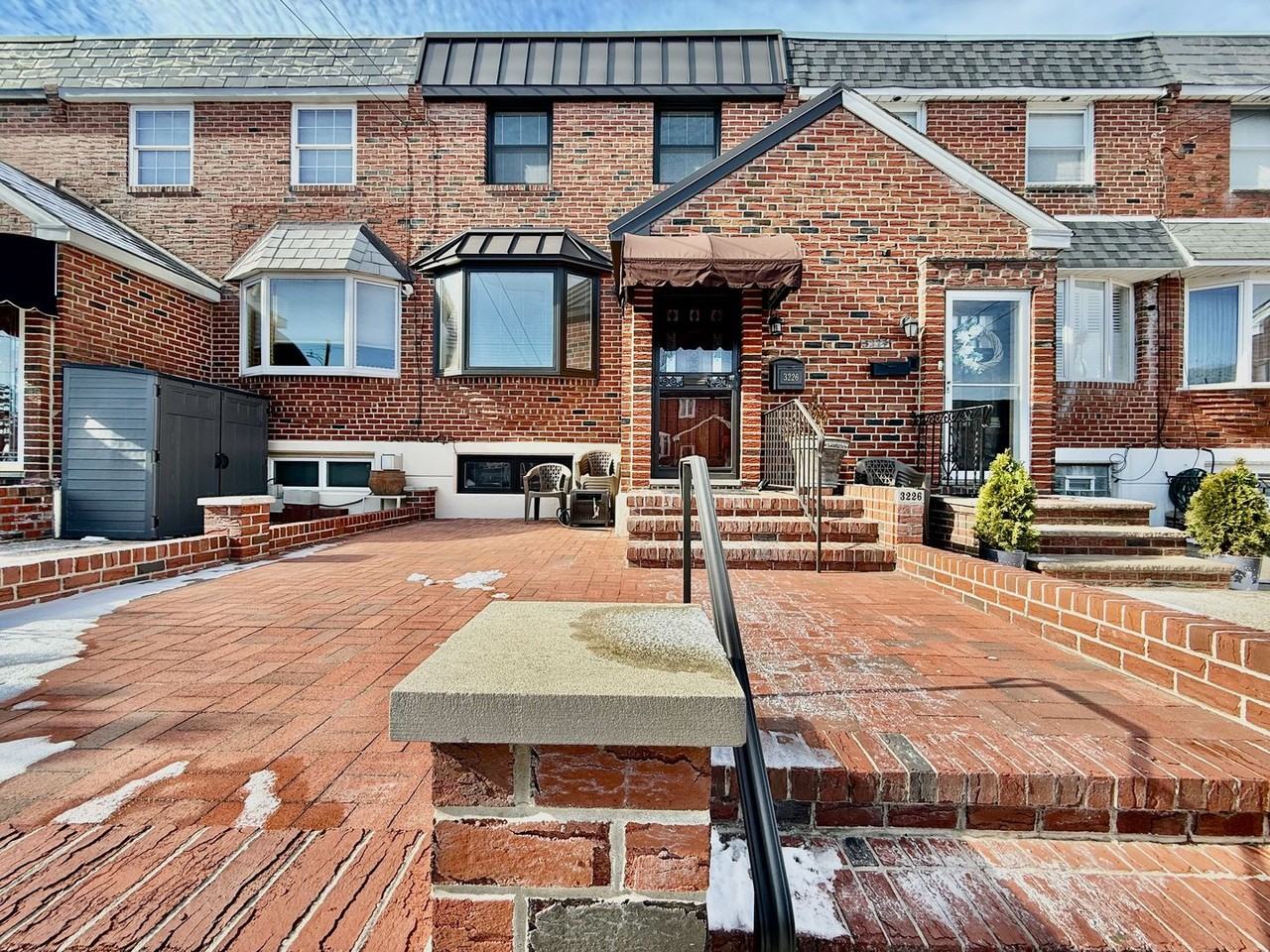 3226 S 17th St - Photo 2 of 50