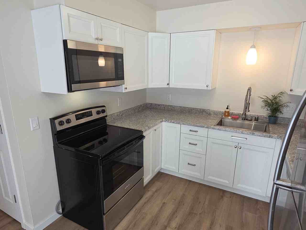 539 East Ave - Photo 6 of 16