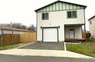 featured image of 911 Poplar Dr