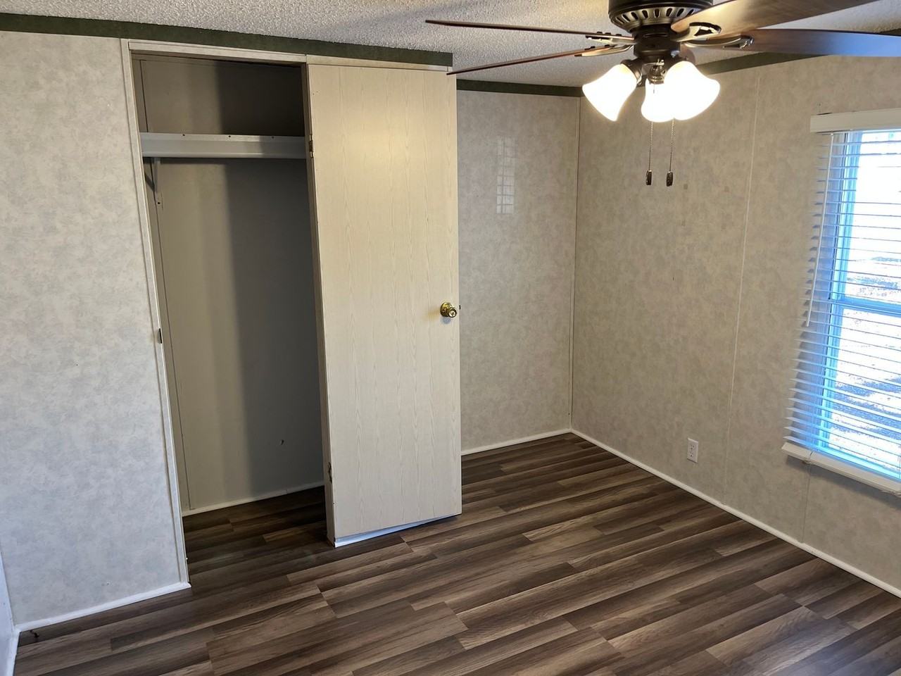 1100 Stonegate Dr Lot 215 - Photo 5 of 6