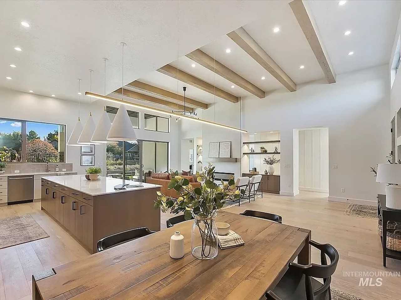 4535 E Copper Point Dr - Photo 2 of 22