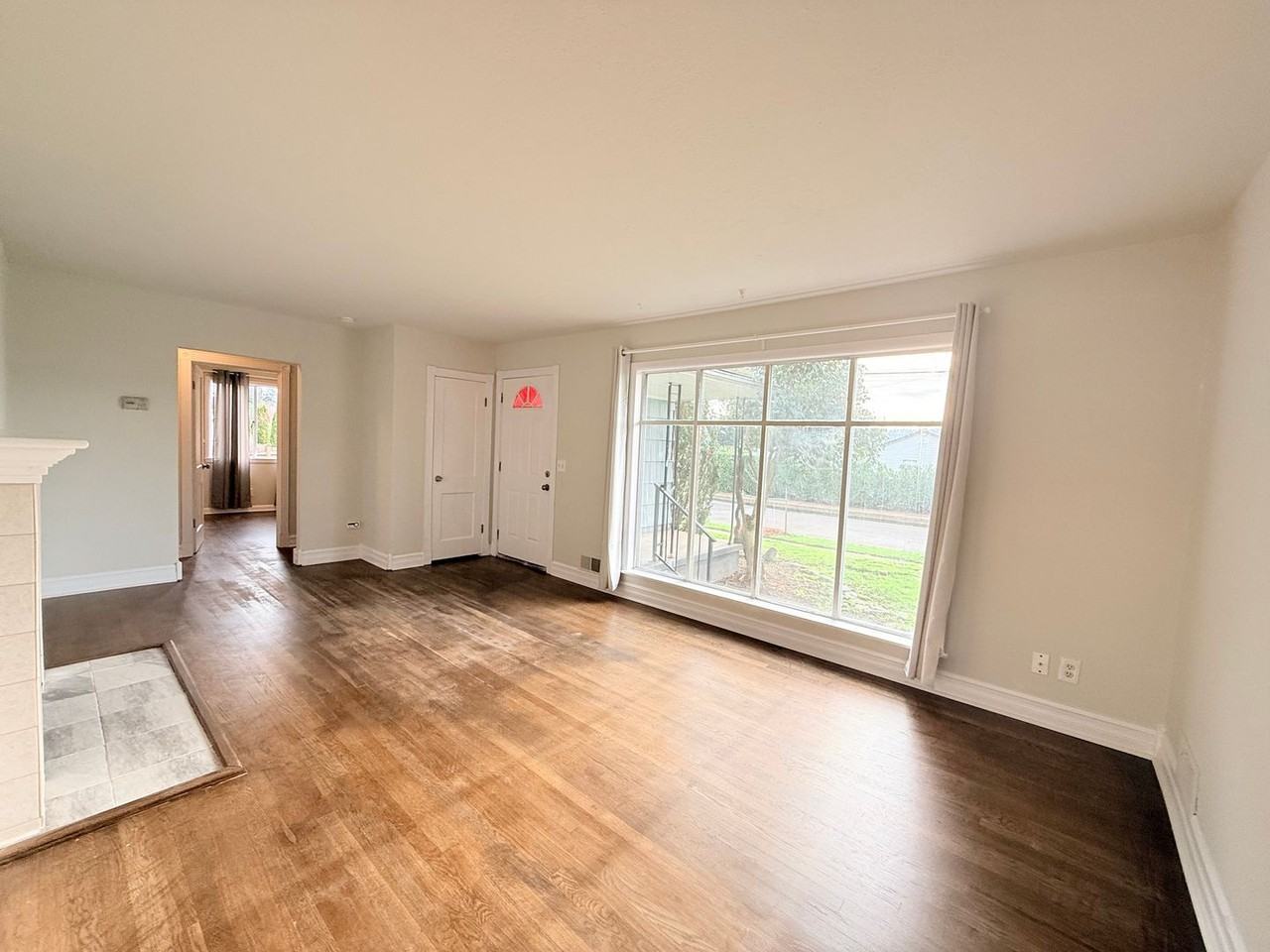 10355 Se Center St - Photo 6 of 19